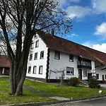 Apartment Ellenweiler Bis 15 P *